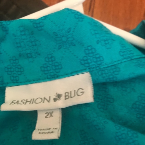 Blue button up blouse - Picture 4 of 7